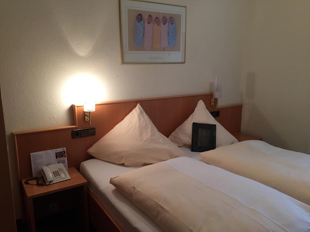 Hotel Rose Heidelberg Inklusive Fruehstueck & Saunanutzung Bagian luar foto